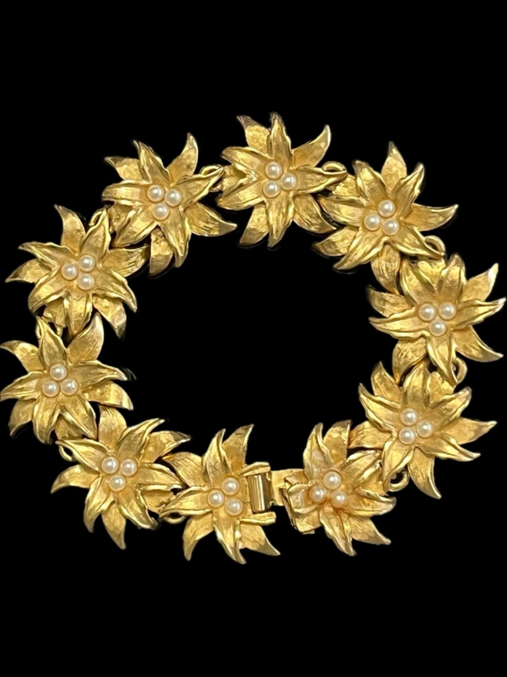 Joan Rivers collection vintage Pearl Gold floral flower design bracelet QVC